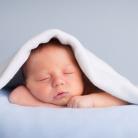 Az újszülöttek megfelelõ alváshoz való szoktatása